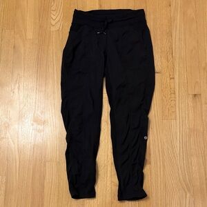 🌟 final sale Lululemon Black Jogger Pants